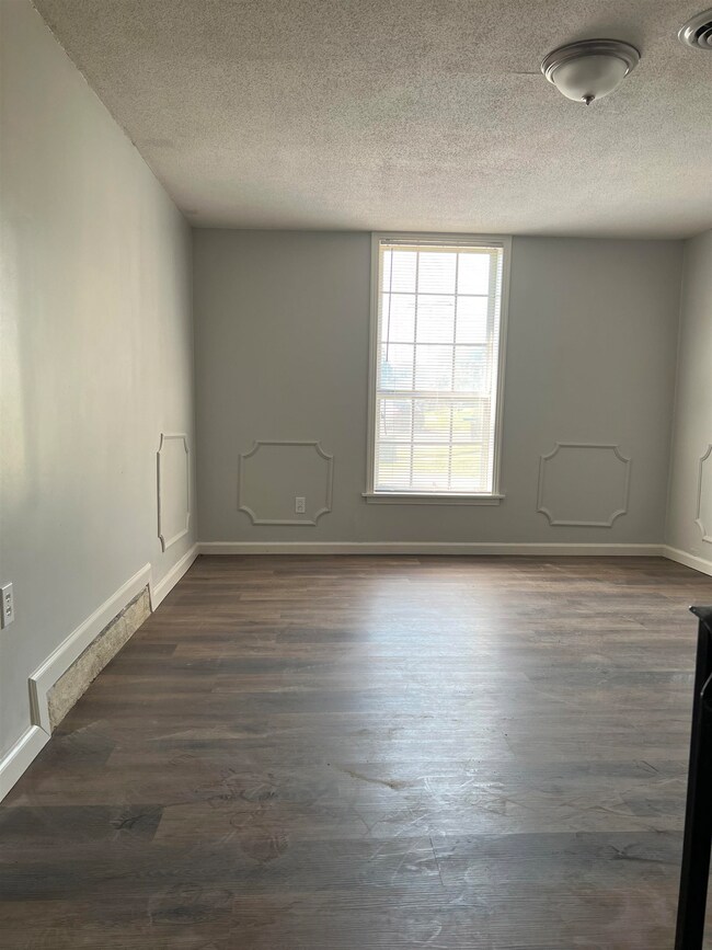 Another view of the bonus room