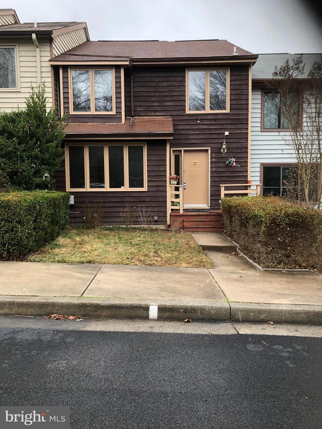 9419 Clocktower Ln, Columbia, MD 21046 - photo 2