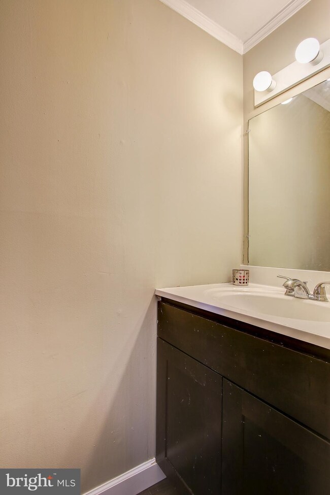 3429 Lindenwood Dr, Laurel, MD 20724 - photo 5