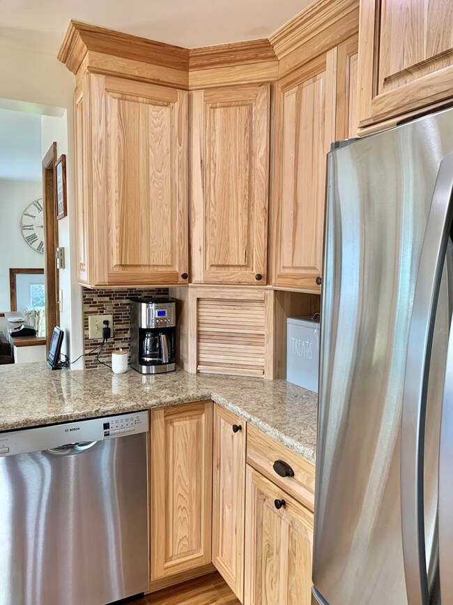 83 Bailey Ave, Plattsburgh, NY 12901 - photo 7