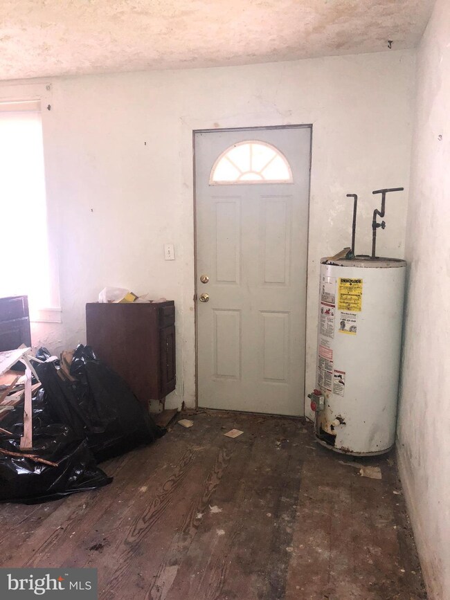 28 N Monastery Ave, Baltimore, MD 21229 - photo 6