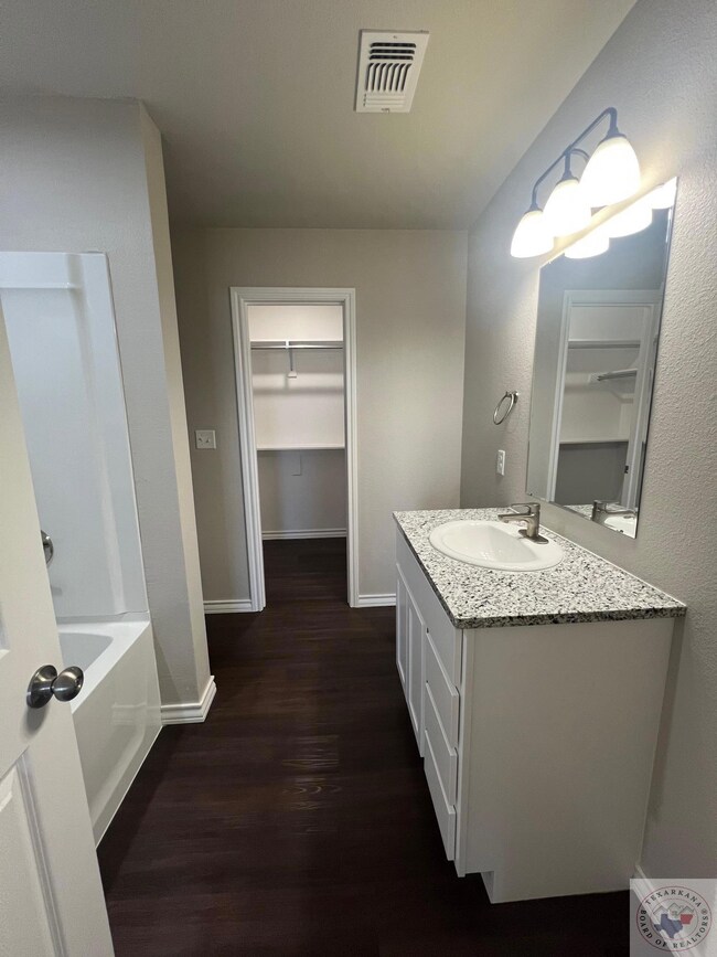 3460 Brooke Place, Texarkana, TX 75503 - photo 4