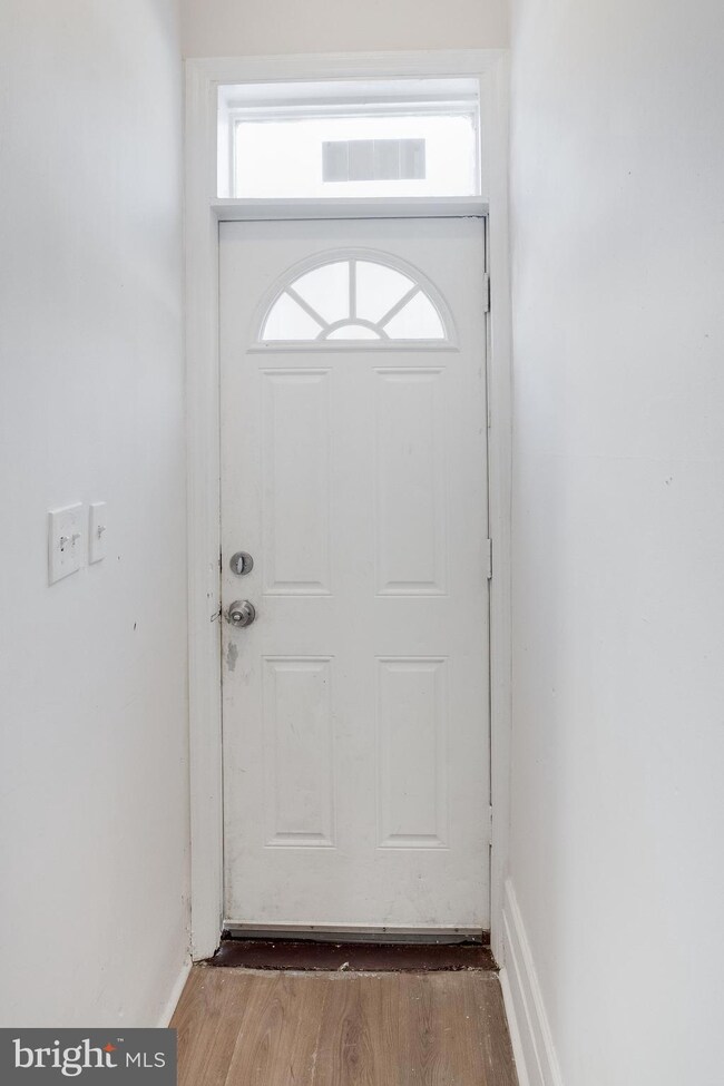 1151 N Mount St, Baltimore, MD 21217 - photo 5