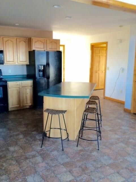 Another look at the kitchen