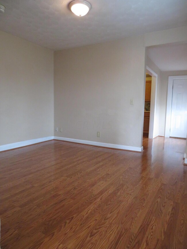 LivingRoom2