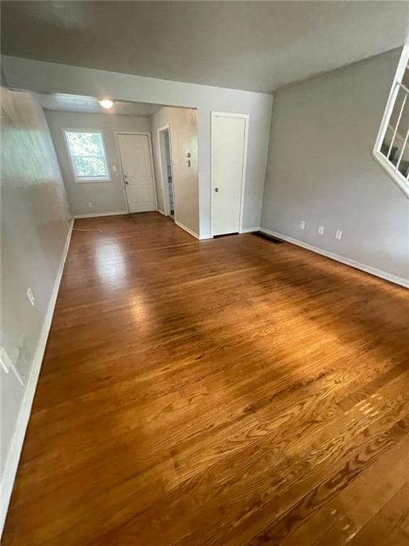 1413 N Main St, Independence, MO 64050 - photo 7