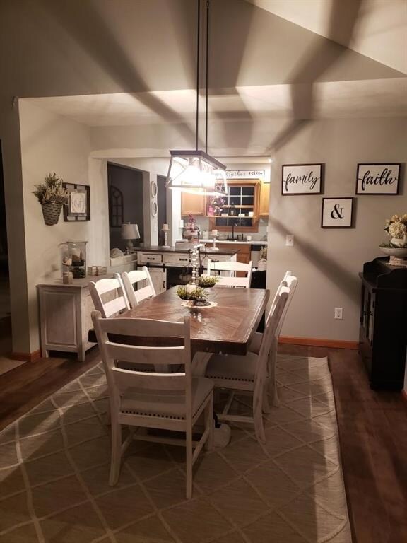 3488 Berkdale Dr, Columbus, IN 47203 - photo 2