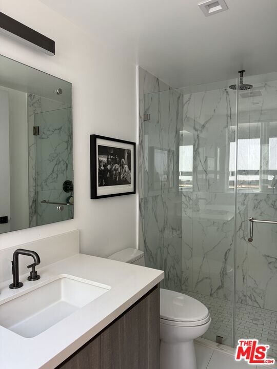 9842 Vidor Dr unit 402, Los Angeles, CA 90035 - photo 7