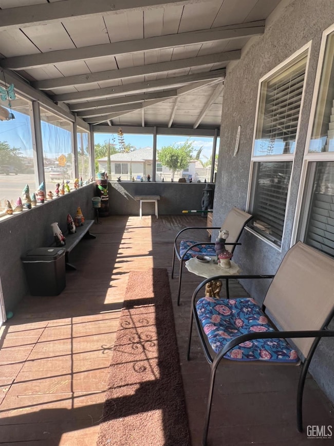 220 Tyler St, Taft, CA 93268 - photo 7