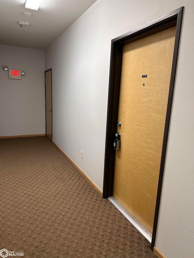 1092 Walnut Ave unit 209, Riverside, IA 52327 - photo 5