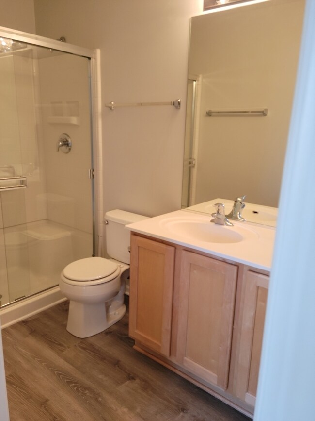 1001 Reserve Dr, Elgin, IL 60124 - photo 7