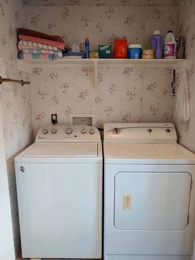 961 S 8th Dr unit DT, Show Low, AZ 85901 - photo 6