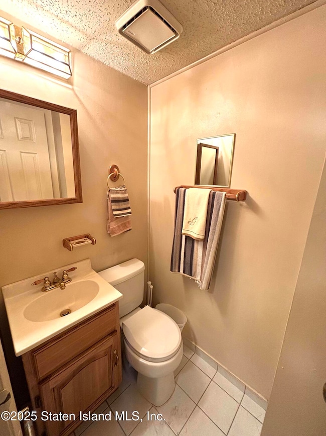 362 Ilyssa Way, Staten Island, NY 10312 - photo 4