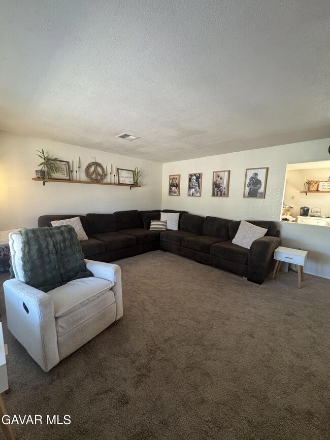 27320 War Admiral Ct, Tehachapi, CA 93561 - photo 5