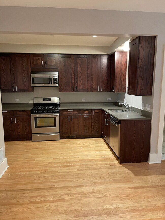 2648 N Wayne Ave unit 1F, Chicago, IL 60614 - photo 4