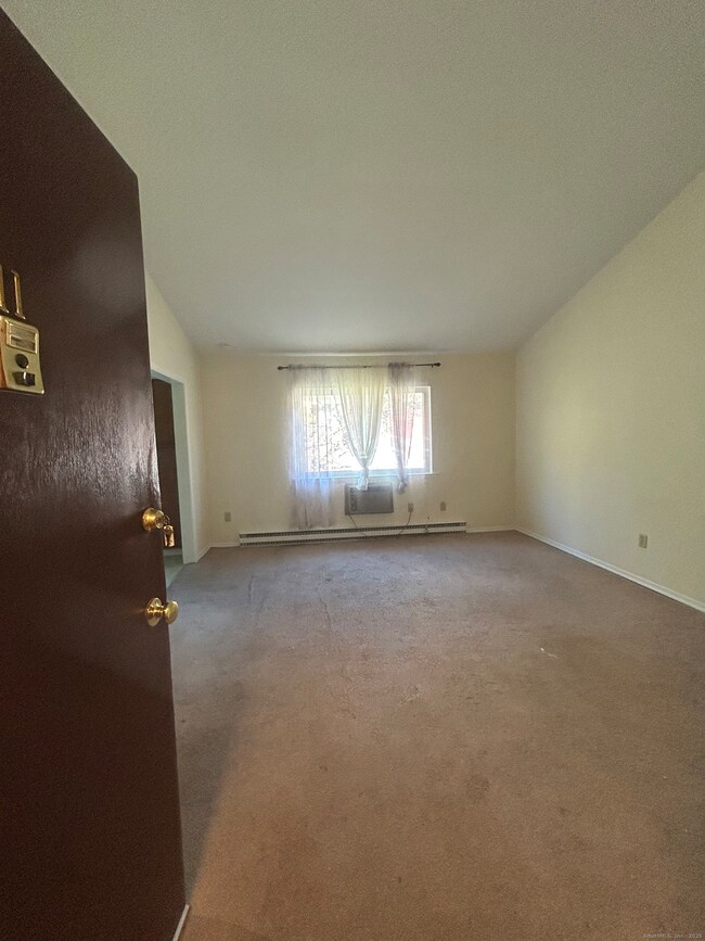 4 Farview Ave unit 1-11, Danbury, CT 06810 - photo 3