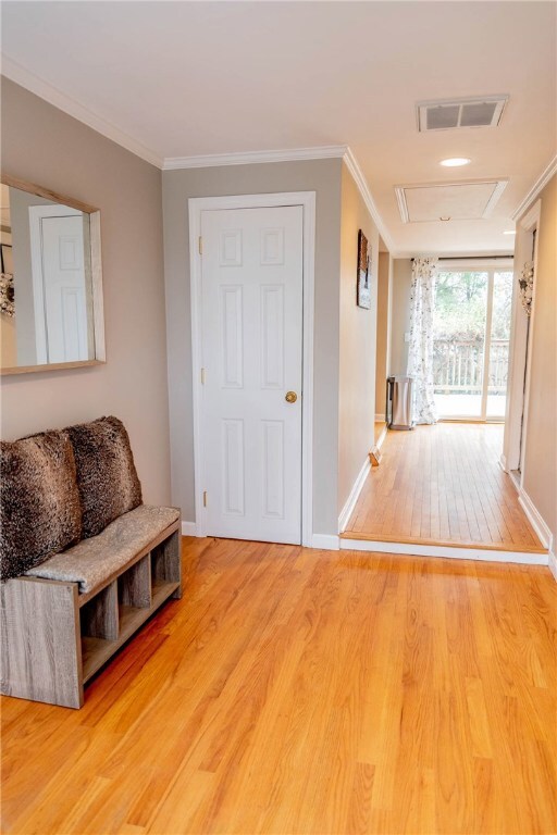 38 Everbloom Dr, Cranston, RI 02920 - photo 5