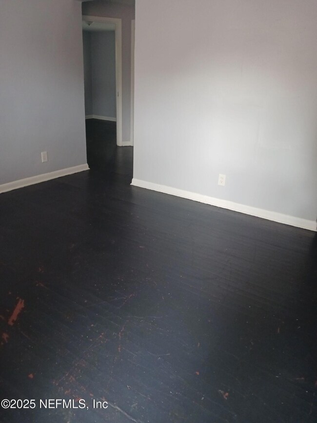 1145 W 25th St unit 4, Jacksonville, FL 32209 - photo 3