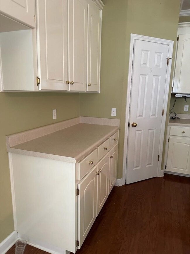 425 Orchard Cir, Dothan, AL 36305 - photo 5