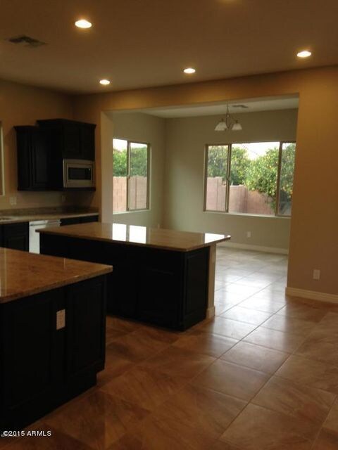 3748 E ELLIS OPPOSITE KITCHEN VIEW