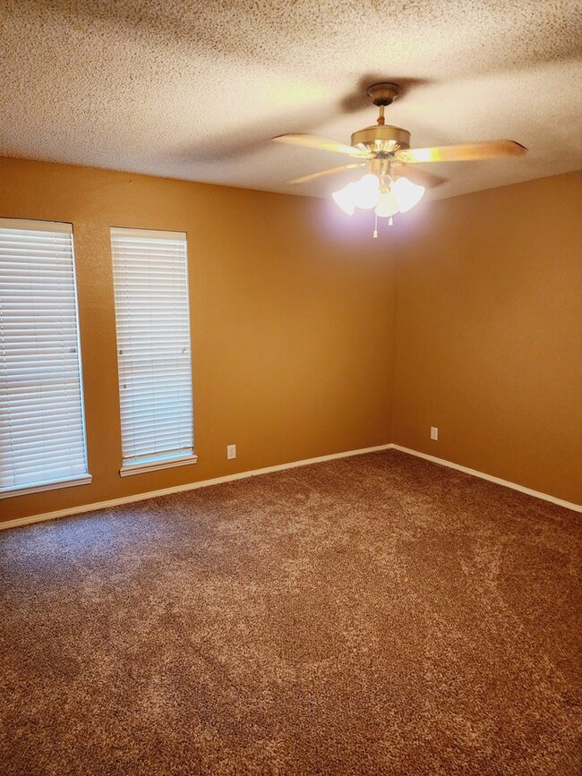 5221 Fairway Dr, San Angelo, TX 76904 - photo 7