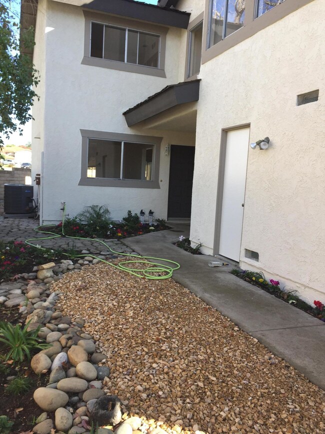 180 Shamrock Ct, Newbury Park, CA 91320 - photo 4