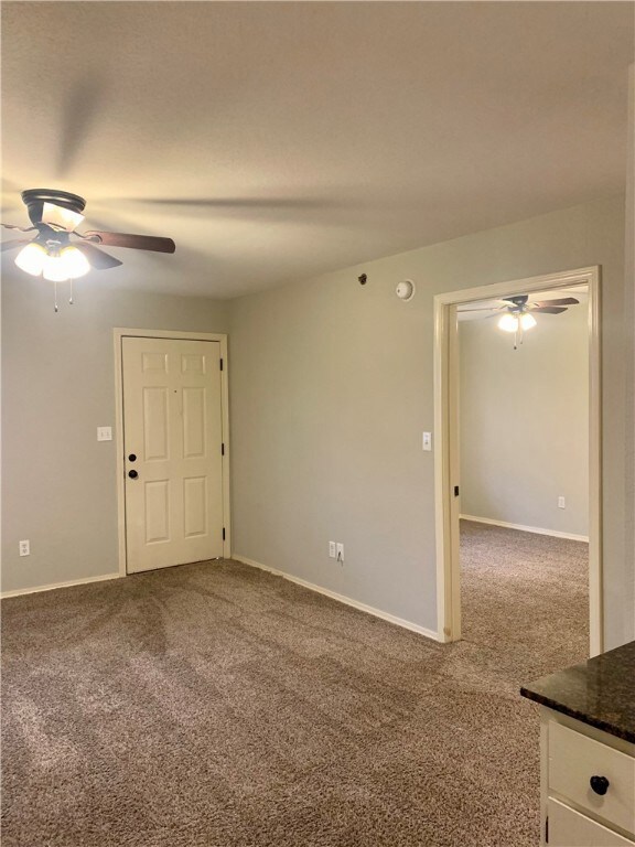 944 N Storer Ave unit 10, Fayetteville, AR 72701 - photo 5