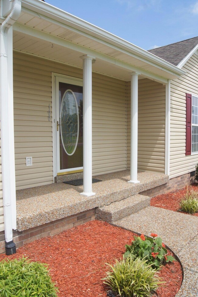 100 Miles Dr, Portland, TN 37148 - photo 2