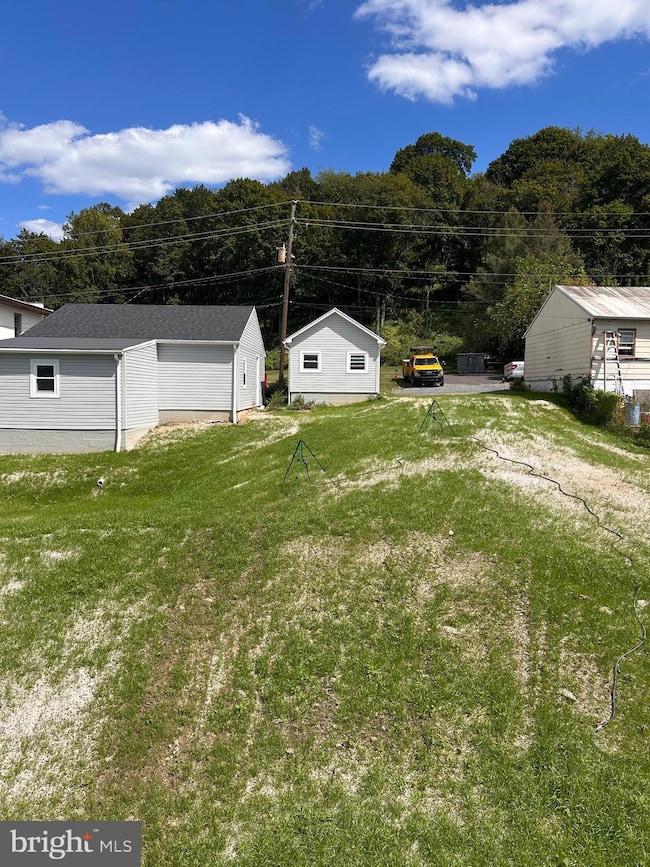 259 S 4th St, Hamburg, PA 19526 - photo 7