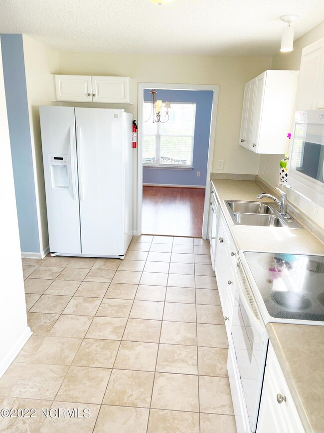 2164 Braselton Dr, Winterville, NC 28590 - photo 3