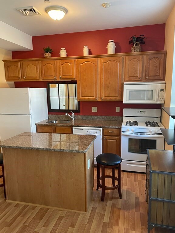 783 Slade St unit 103, Fall River, MA 02724 - photo 4