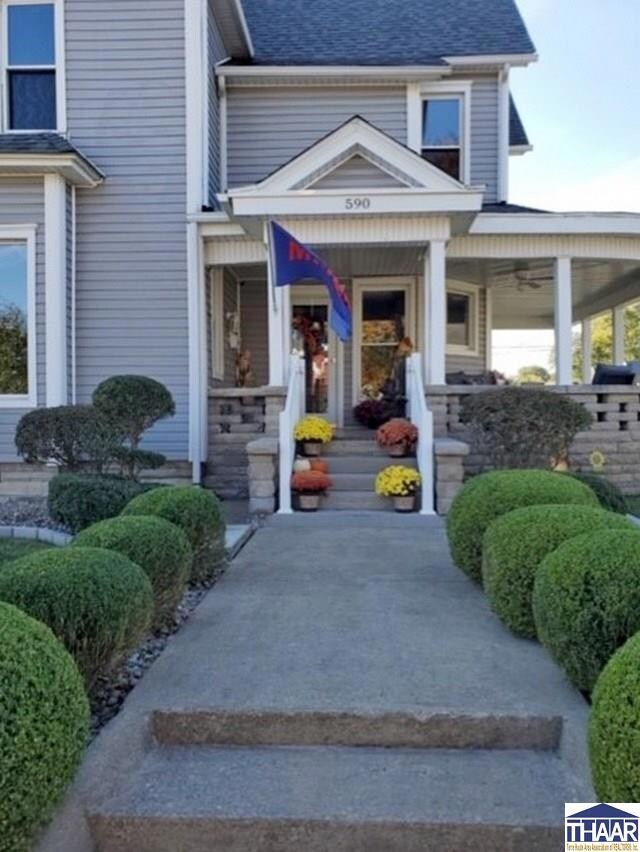 590 N Main St, Linton, IN 47441 - photo 2