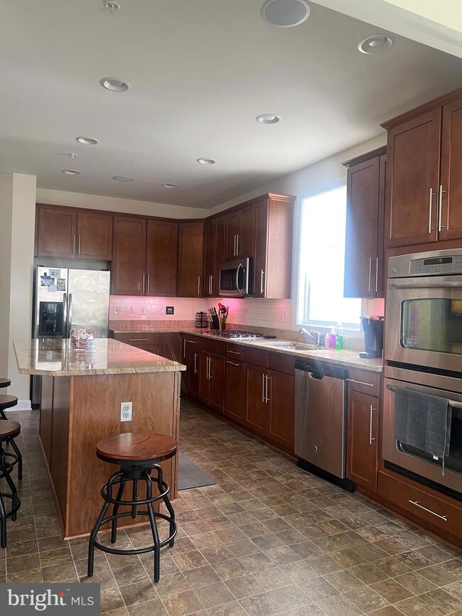 15403 Sir Edwards Dr, Upper Marlboro, MD 20772 - photo 4