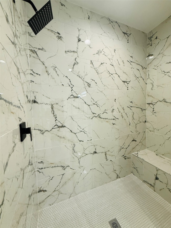 5214 Rue St unit A B, Houston, TX 77033 - photo 7