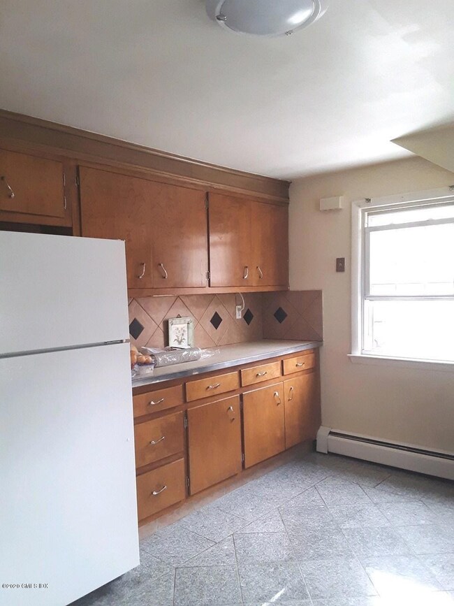 6 Salem St unit 2, Cos Cob, CT 06807 - photo 3