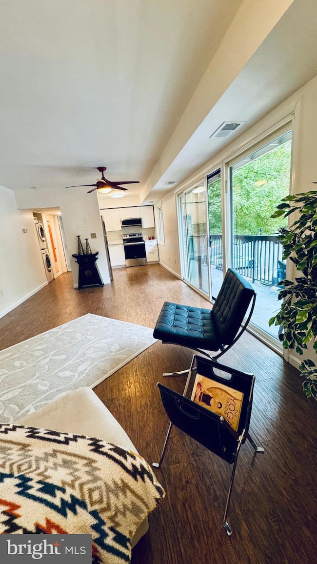 3222 S 28th St unit 304, Alexandria, VA 22302 - photo 3