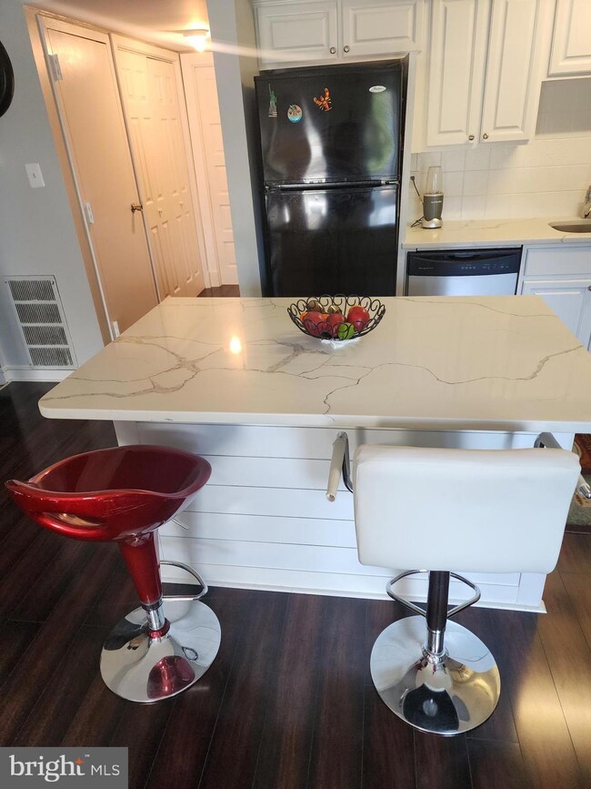 5804 Village Green Dr, Alexandria, VA 22309 - photo 6