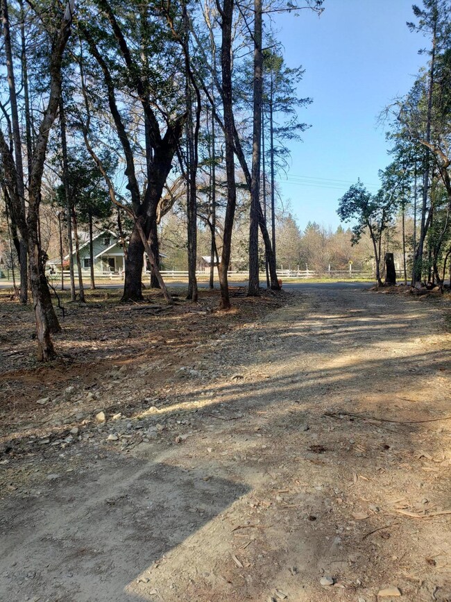 235 Griffin Driveway