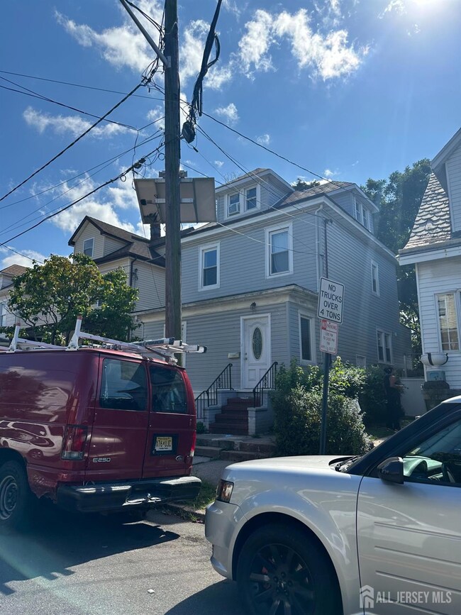 24 Cogswell Place, New Brunswick, NJ 08901 - photo 2