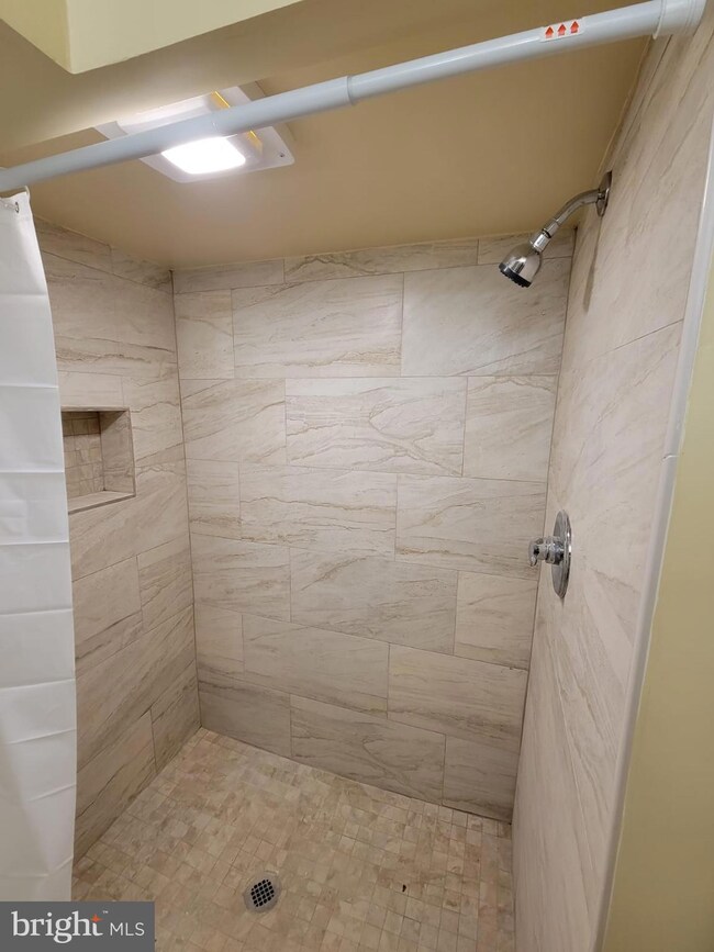 508 Deacon Brook Cir, Reisterstown, MD 21136 - photo 6