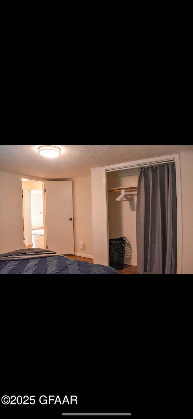 517 7th St SE, Devils Lake, ND 58301 - photo 4