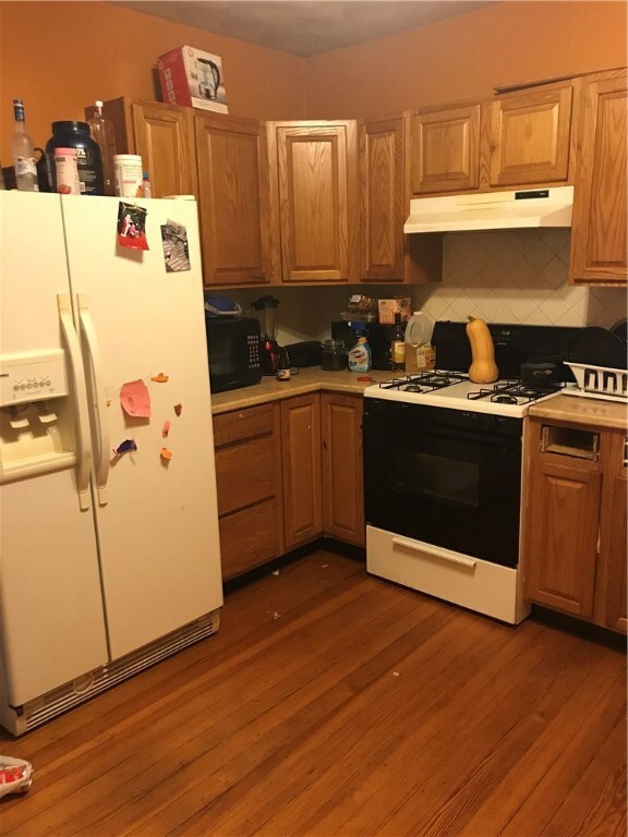 56 Baxter St, Pawtucket, RI 02861 - photo 6