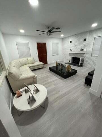 291 E Boca Raton Rd, Boca Raton, FL 33432 - photo 4