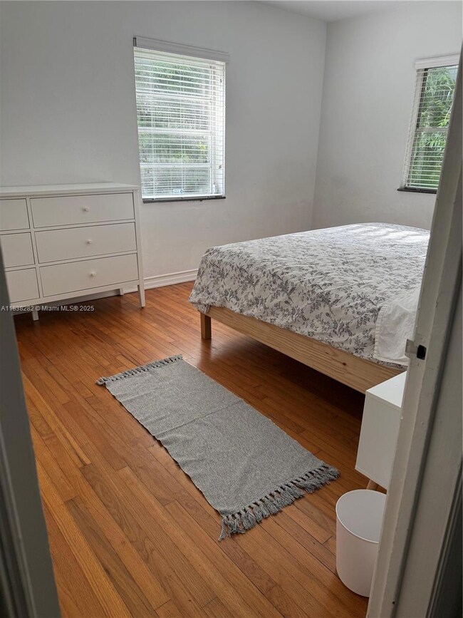 3909 Ponce de Leon Blvd unit 2, Coral Gables, FL 33134 - photo 3