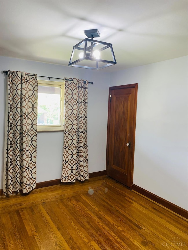 5252 Relluk Dr, Cincinnati, OH 45238 - photo 7