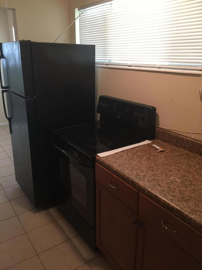 6533 Cooper Ln, Jacksonville, FL 32210 - photo 6