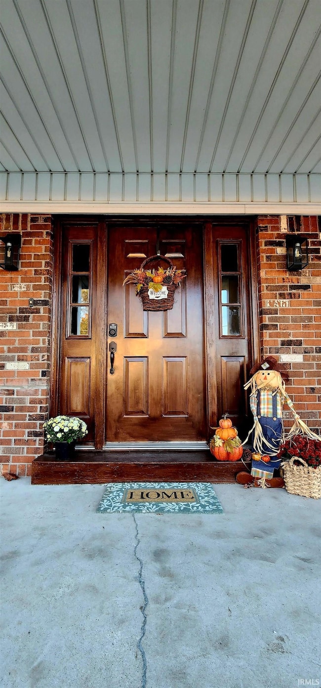 601 SE 3rd St, Washington, IN 47501 - photo 2