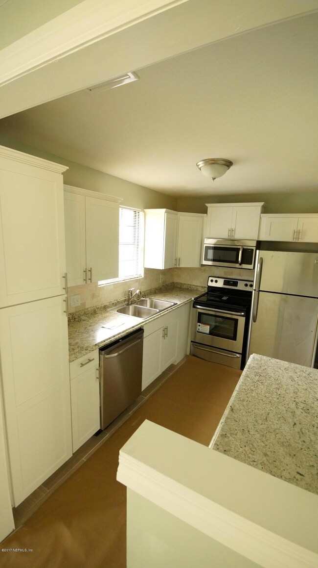 6737 Cotton Tail Ln, Jacksonville, FL 32210 - photo 7