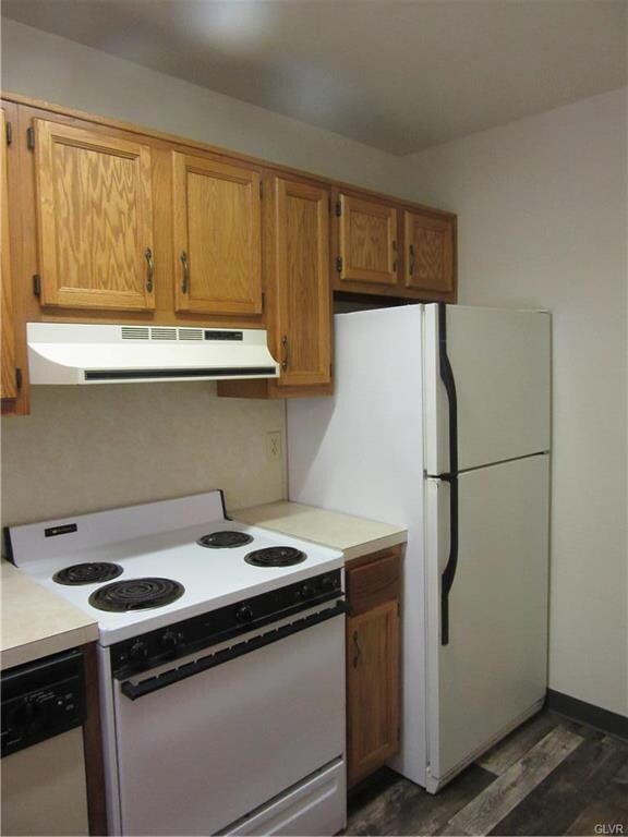 Kitchen view 3