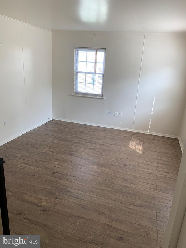 6430 Lamplighter Ridge, Glen Burnie, MD 21061 - photo 2